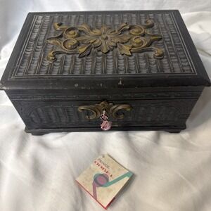 Vintage Japanese Carved Wooden Sankyo Jewelry Music Box Maiden Prayer Lock Key